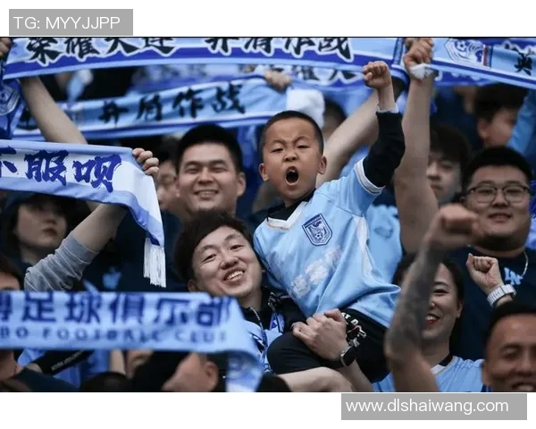 足球激情四溢祝福视频展现精彩瞬间与球迷热情共鸣