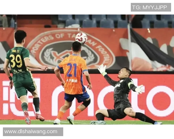 足球最新动态分析各大联赛战况及明星球员表现引发球迷热议